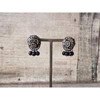 ぶつぶつ丸＋ガラスビーズピアス・イヤリング　black kinari cha 15mm
