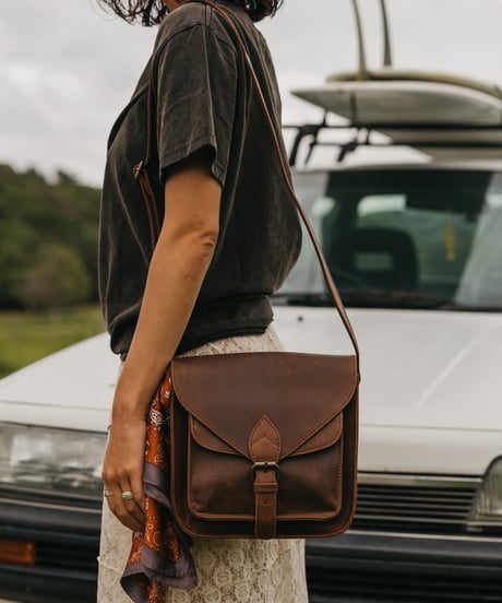 【予約販売】 TRAVELLER HANDCRAFTED LEATHER BAG
