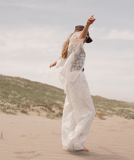 SUNLIT SQUARE LACE SHIRT