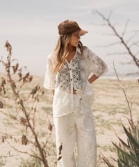 SUNLIT SQUARE LACE SHIRT