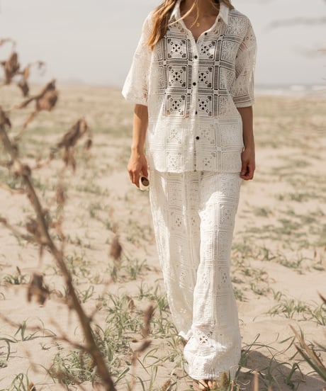SUNLIT SQUARE LACE SHIRT
