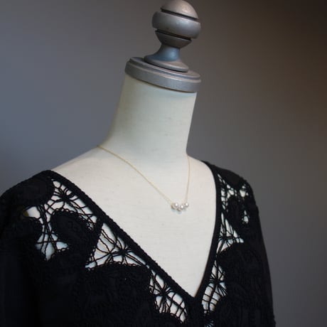 AKOYA three pearls necklace