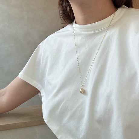 白蝶真珠　ゴールデンパール　ペンダントネックレス