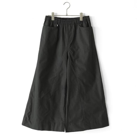 BACKSATIN SWITCHING FLARE PANTS MNN-PT-186〜MANON〜