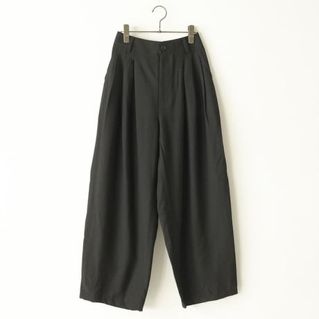 RELAXY THREE TUCK PANTS MNN-PT-187〜MANON〜