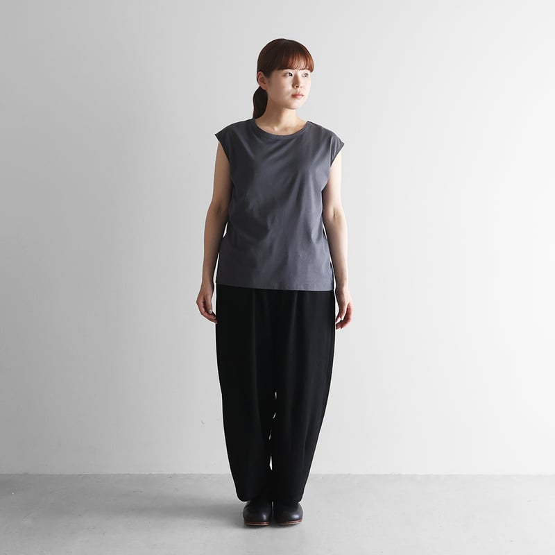 HUIS in house］SUVIN COTTONノースリーブカットソー（ダークグレー）【