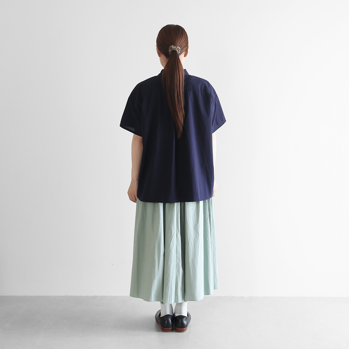 ゆるふわコットン半袖ギャザーワイドブラウス（ダークネイビー