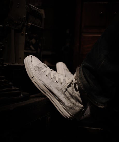 "BEYOND THE SCREEN" SNEAKERS