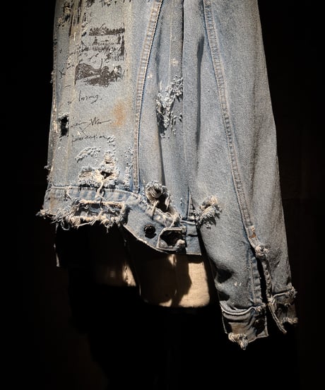 "BEYOND THE SCREEN" DENIM JACKET
