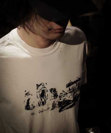 "BEYOND THE SCREEN" T-SHIRT