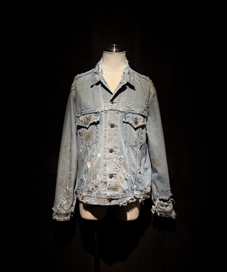 "BEYOND THE SCREEN" DENIM JACKET
