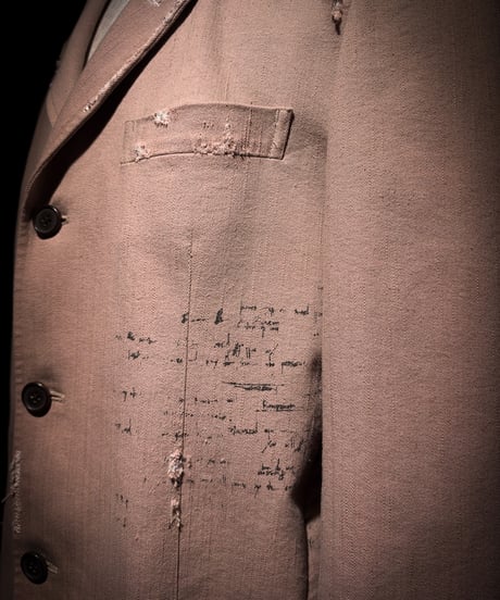 Faded Dust Pink Script Tailored Jacke