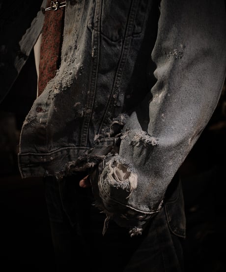 "BEYOND THE SCREEN" DENIM JACKET