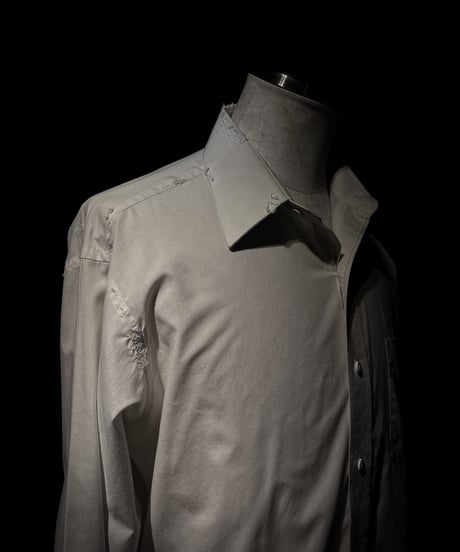 Distressed Long Point Collar Shirt