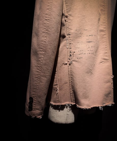 Faded Dust Pink Script Tailored Jacke