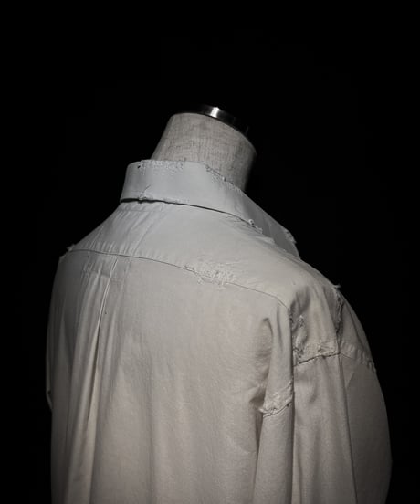 Distressed Long Point Collar Shirt