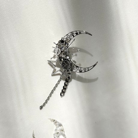 Limited MEGAMI ｢Broach｣