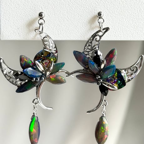 Limited Opal ｢Earring or Ear Cuff｣