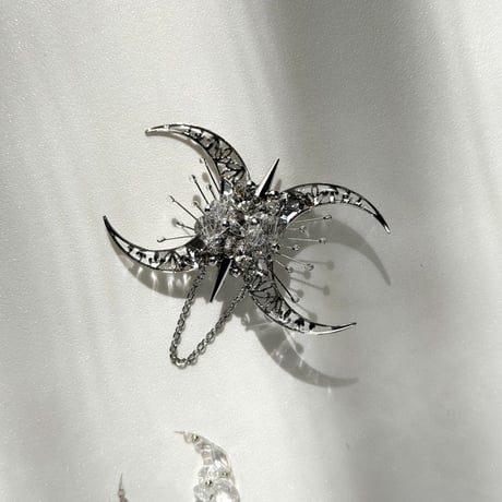Limited MEGAMI ｢Broach｣