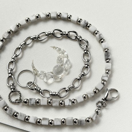 CUBE Necklace