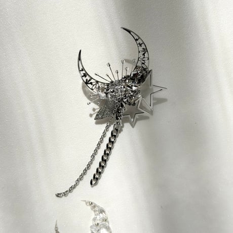 Limited MEGAMI ｢Broach｣