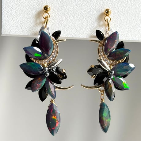 Limited Opal ｢Earring or Ear Cuff｣