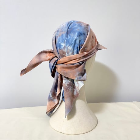 70cm Carré／【一点もの】手染め 月虹Orange x Navy スカーフキャップ70cm角