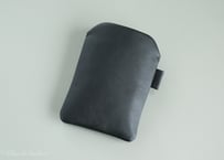 《WATERPROOF LEATHER》本革レザースリーブケース for iPhone Duo（iPhone Duo対応）スマホケース　ブラック
