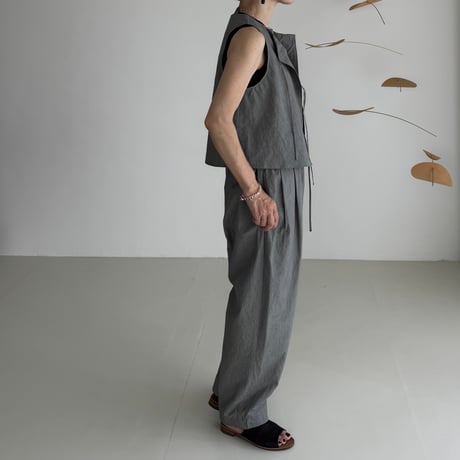 ENVY VEST / GRAY KHAKI