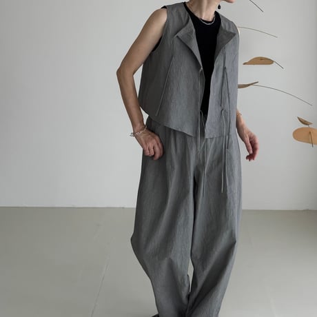 ENVY VEST / GRAY KHAKI