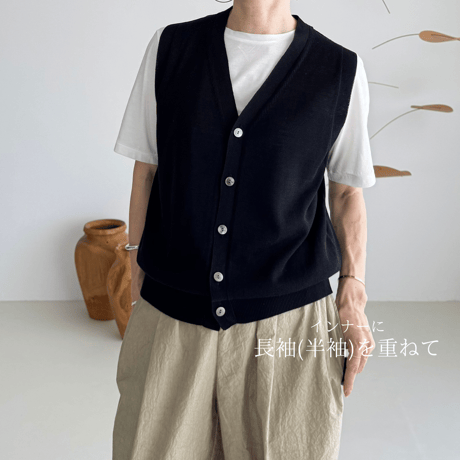 V-NECK KNIT VEST / BLACK