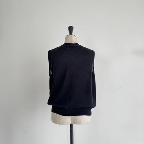 V-NECK KNIT VEST / BLACK