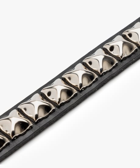 NARROW LONG VEGETABLE-TANNED STUD LEATHER BELT