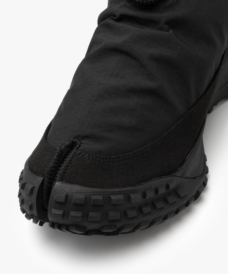 on コアタイツ M ブラック ORIGINAL TABI MOC MID SNEAKER by CMF OUTDOOR GA