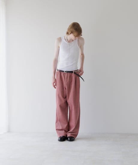 NARROW LONG VEGETABLE-TANNED STUD LEATHER BELT