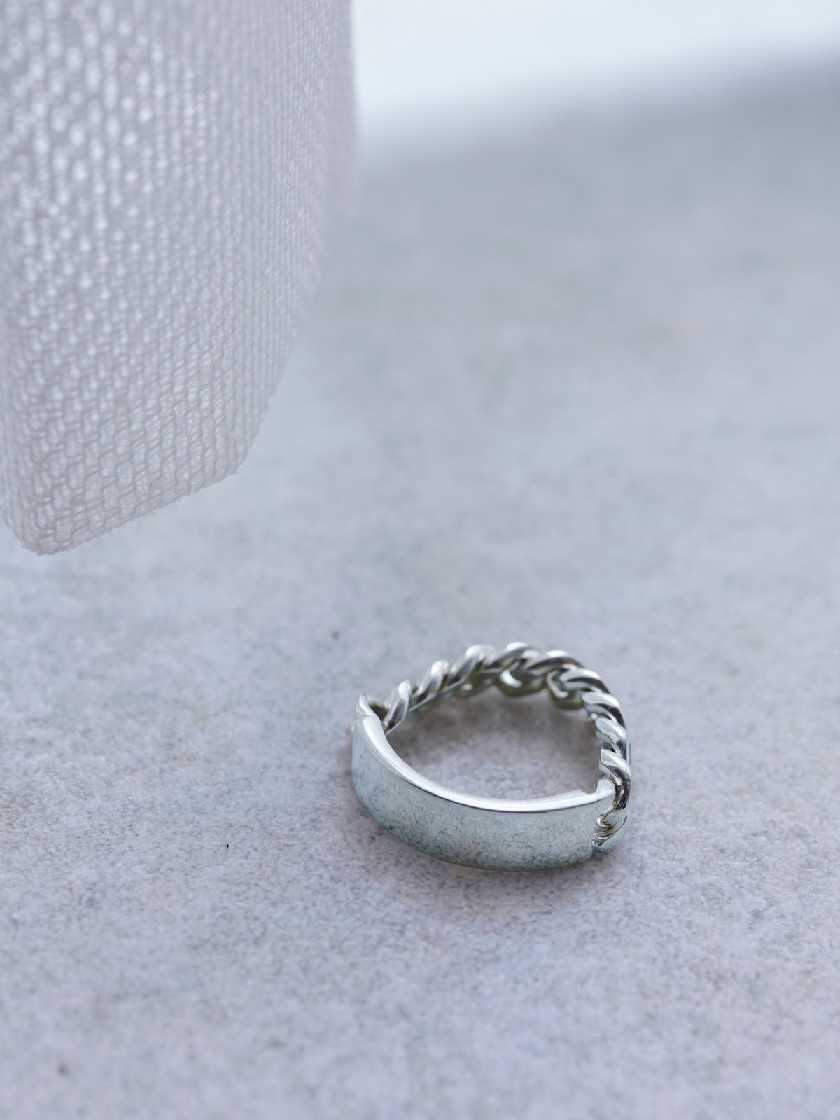 OX JEWELRy Anonymous Silver Chain Ring | MB -th