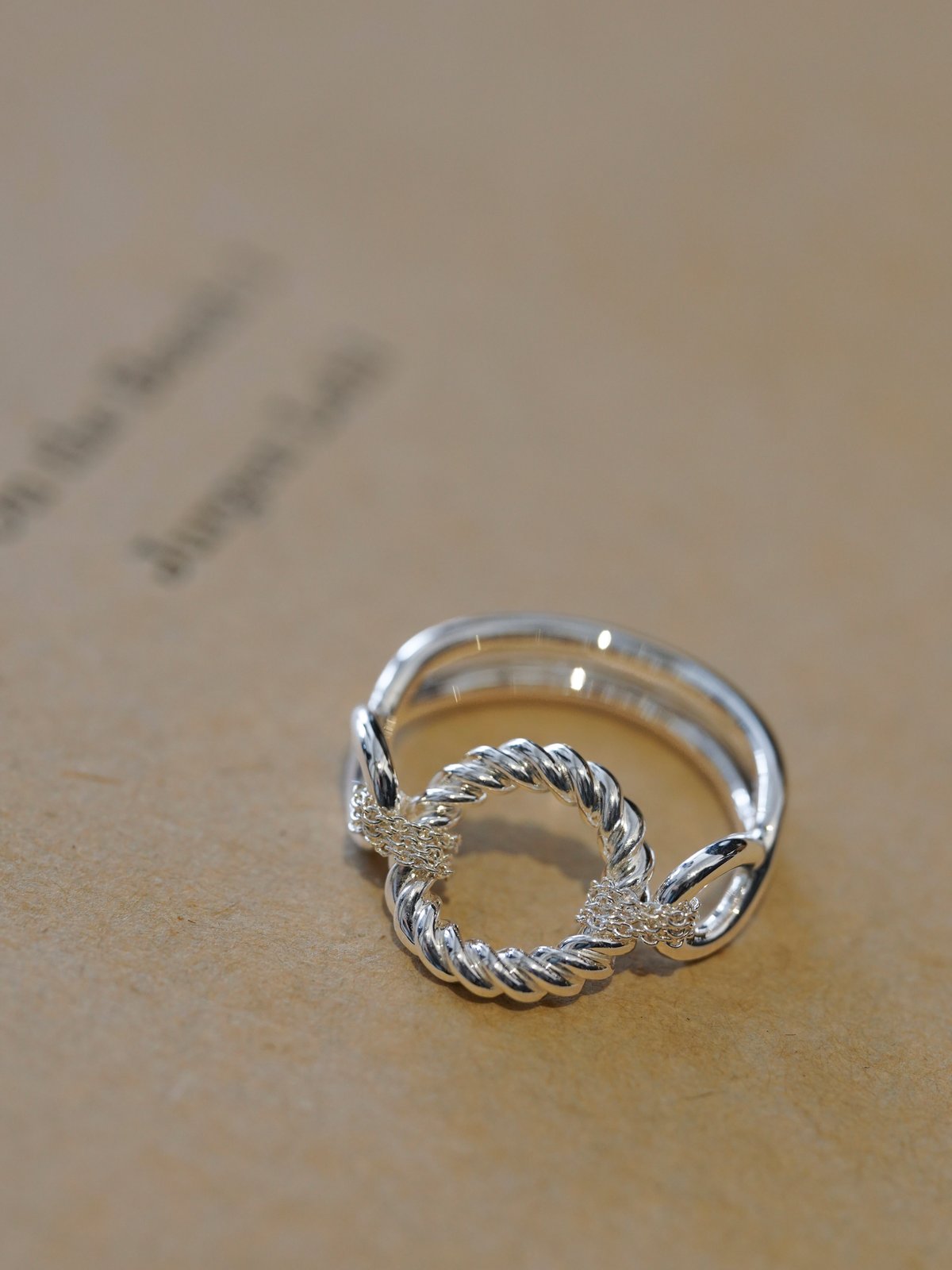 OX JEWELRy Signature “O” Spiral Link Silver Rin