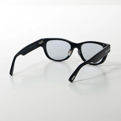 TOM FORD 　トムフォード　TF1392-D 05A