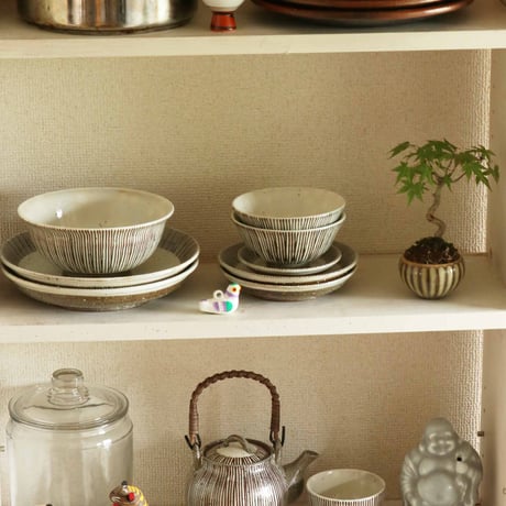 波佐見焼 サビ十草 大皿〈新品〉
