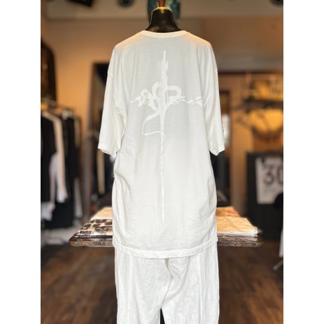 KMRii ・ケムリ・Serpent Cross Cut/MB・White T・カットソー