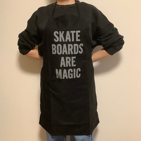[🌟新発売] ADULT APRON  ”SKATE BOADS ARE MAGIC“ BLACK COLOR ※GREYロゴ