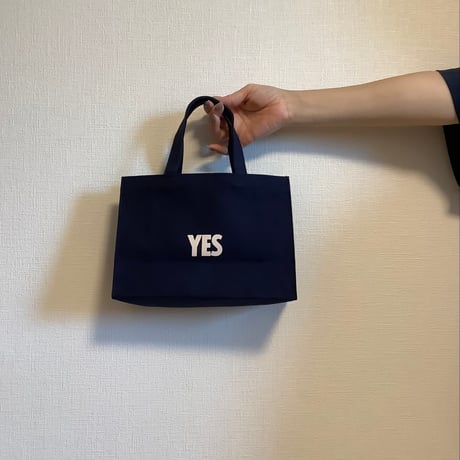 [🌟新発売] NEW XーSMALL MARKET  BAG ”YES” (DARK NAVY   COLOR)※内側にポケットがございます。