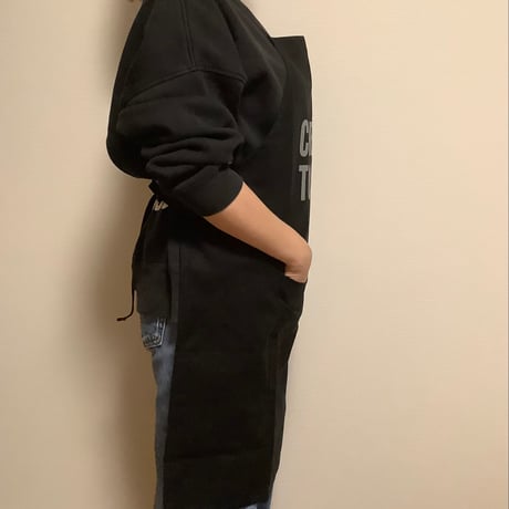 ADULT APRON  ”CHEERS TO  YOU“ BLACK COLOR ※GREYロゴ