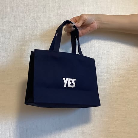 [🌟新発売] NEW XーSMALL MARKET  BAG ”YES” (DARK NAVY   COLOR)※内側にポケットがございます。