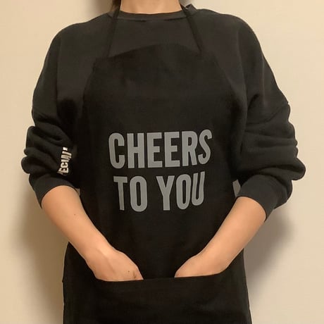 ADULT APRON  ”CHEERS TO  YOU“ BLACK COLOR ※GREYロゴ