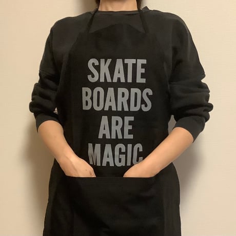 [🌟新発売] ADULT APRON  ”SKATE BOADS ARE MAGIC“ BLACK COLOR ※GREYロゴ
