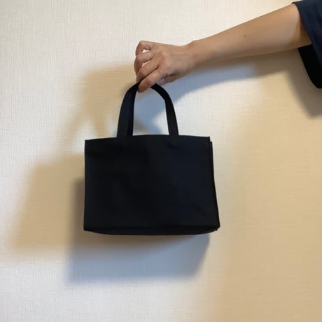 [🌟新発売] NEW XーSMALL MARKET  BAG ”YES” (BLACK COLOR)※内側にポケットがございます。