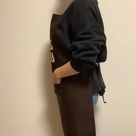 [🌟新発売] ADULT  APRON  “CHEERS TO  YOU“ (生成りロゴ)  DARK BROWN COLOR