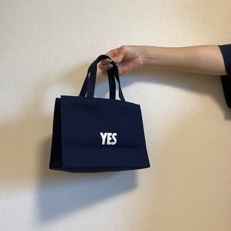 [🌟新発売] NEW XーSMALL MARKET  BAG ”YES” (DARK NAVY   COLOR)※内側にポケットがございます。