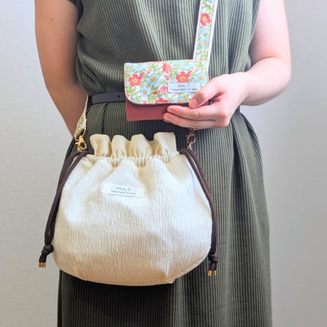 展示品【オーダー会ありがとうございました！】 花柄折りたたみ財布+おもち巾着セット